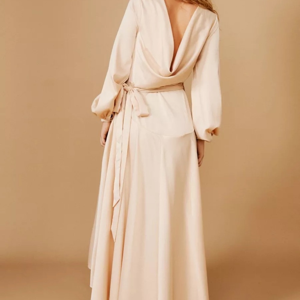 Nasty Gal Satin Champagne Cowl Back Wrap Front Maxi Dress Size 6 NWT - Picture 3 of 6